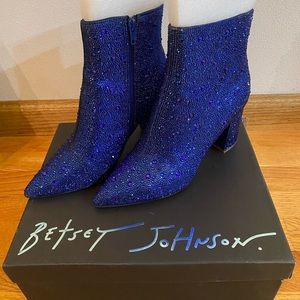 Betsey Johnson - Cady boot in sapphire